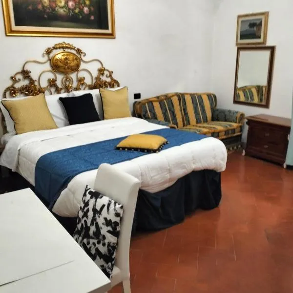 PALACE COMFORT INN, hotel v destinaci Pisa
