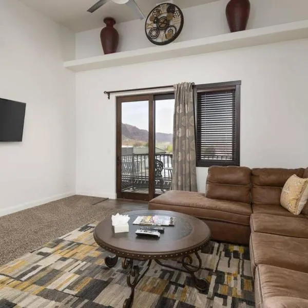 Luxury Downtown Rental - La Dolce Vita Villa #3, hotel v destinaci Moab