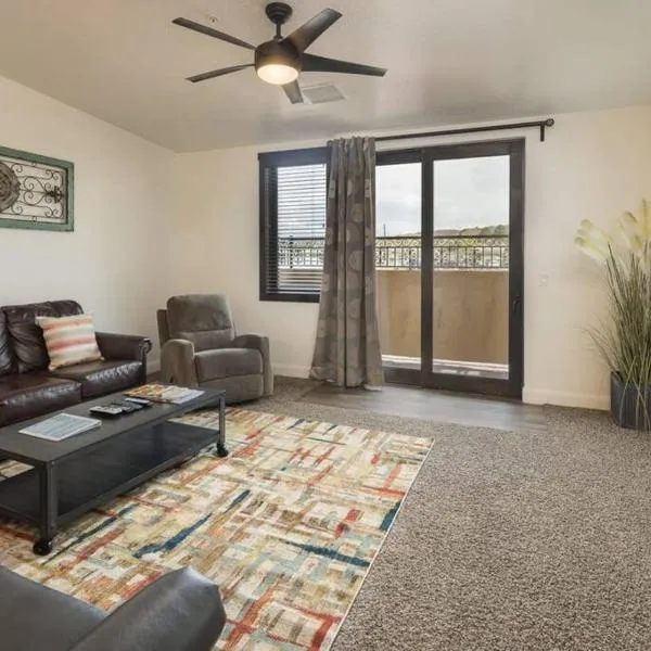 Luxury Downtown Rental - La Dolce Vita Villa #4, hotel v destinaci Moab