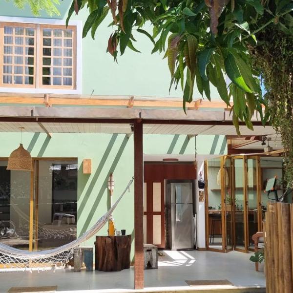 Linda casa na praia novíssima