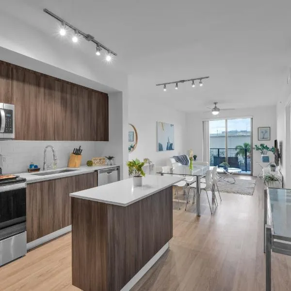 Modern 1 Bedroom In The Heart Of Downtown Doral、ハイアリーヤ・ガーデンズのホテル