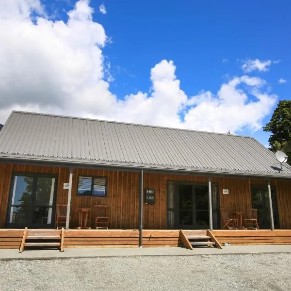 Franz Alpine Retreat- Cottage, hotel v destinaci Potters Creek