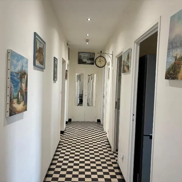 Brinette Room, hótel í Toulon