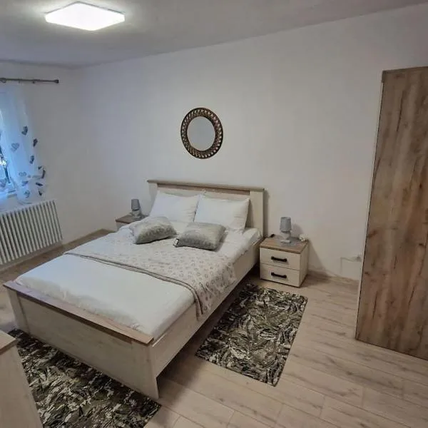 Apartament Coco, hotell sihtkohas Codlea