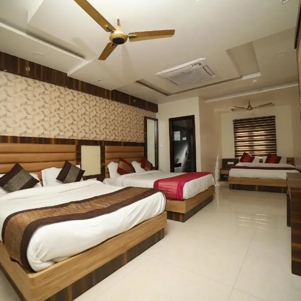 OM SAI B&B, hotel v destinaci Amritsar