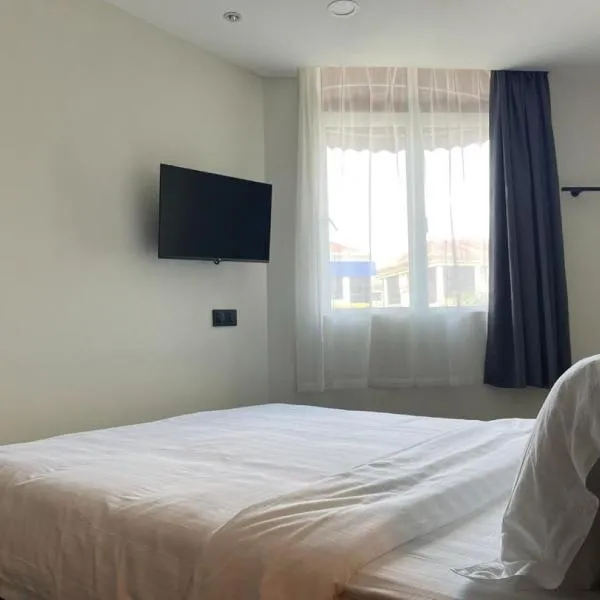 Soho Tabuan Kuching, готель у місті Кучинг