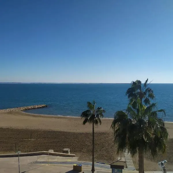 Les Delícies - Ático en primera línea de mar, hotel di Sant Carles de la Ràpita