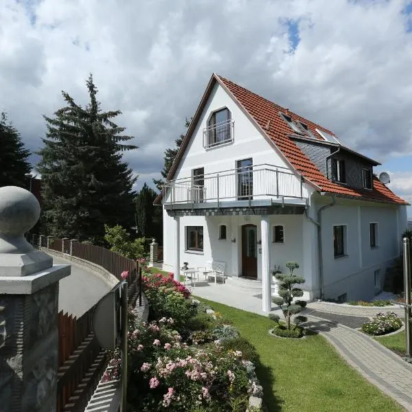 Pension Clajus: Weimar şehrinde bir otel