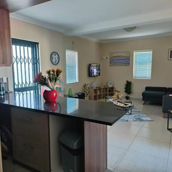 Frank's Place، فندق في يزرفونتين