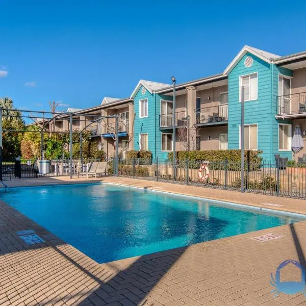 Villa 55 by the Waters Edge, hotel in Mandurah