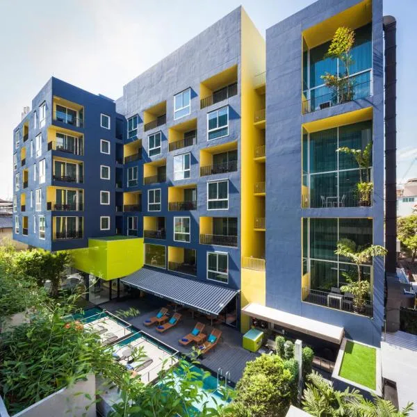 LiT BANGKOK Residence, מלון בTaling Chan