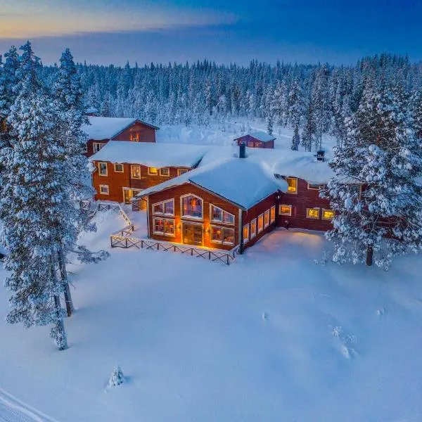 Pinetree Lodge, hotel em Kangos