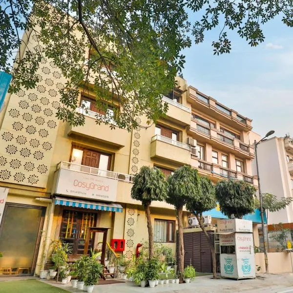 Cosy Grand, Near Chanakyapuri, Embassy Area, hotel Kālkāji Devi városában 