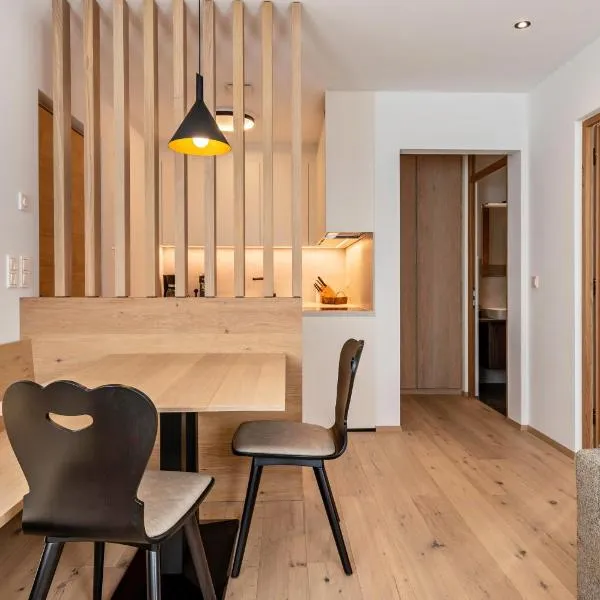 Mountain Meadows Apt 3, hotel a Valdaora