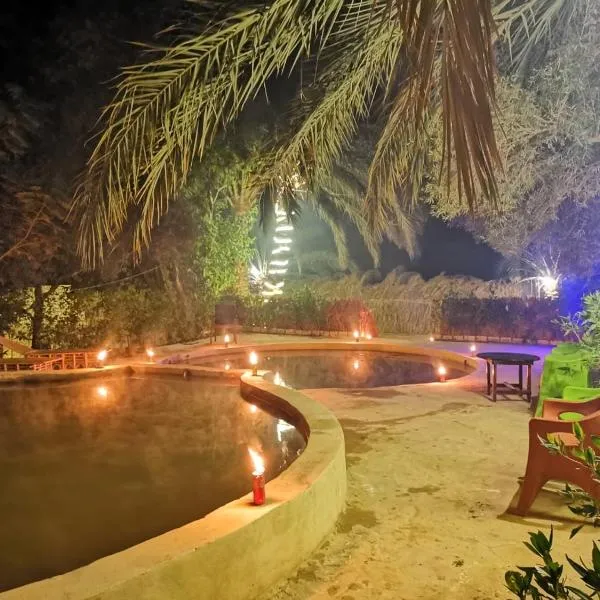 Desert Escape siwa -with palm & olive Garden - Hot Spring, hotel in Siwa