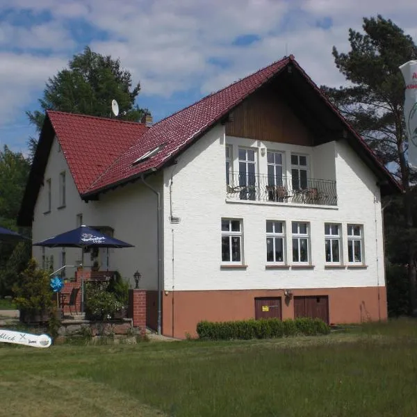 Ferienhof Altglobsow/ Cafe Seeblick, hotel en Großwoltersdorf
