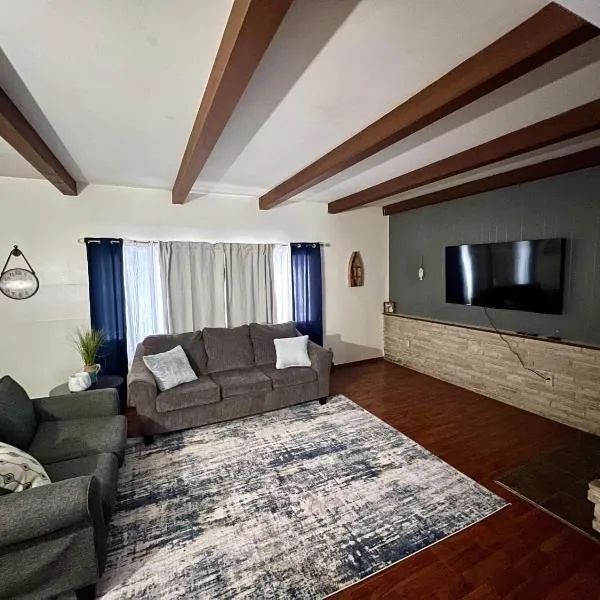 Wagner Creek Hideaway, hotel in Munising