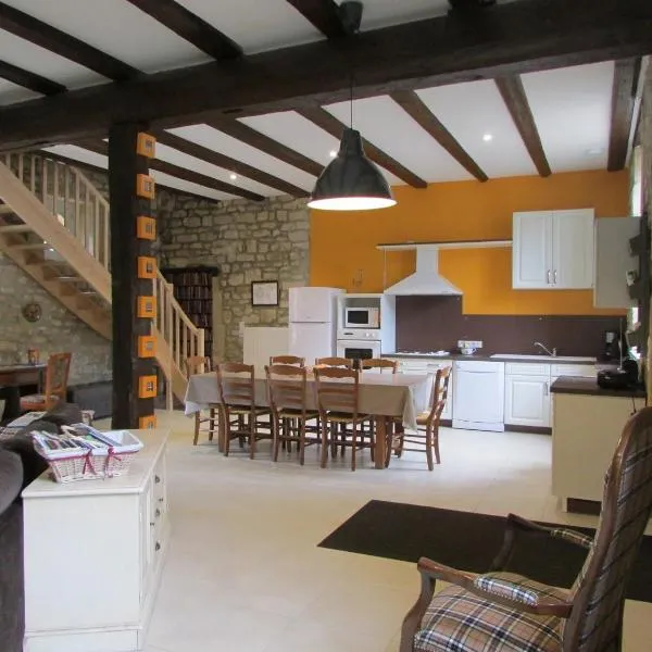 Gites de Jeand'Heurs, hotel em Lisle-en-Rigault