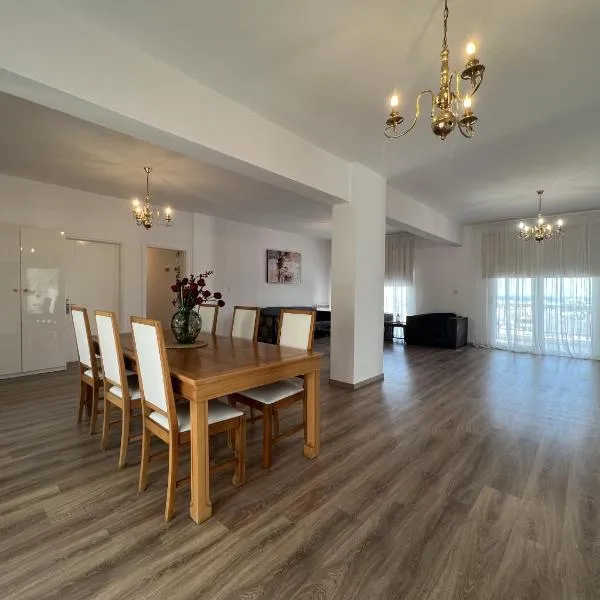 Sunny Rooms, hotel in Limassol
