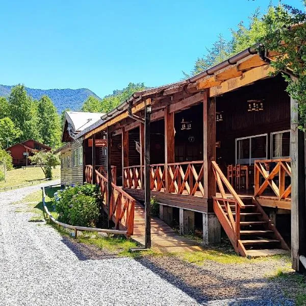 La Casona Caburgua, hotel en Collentañe