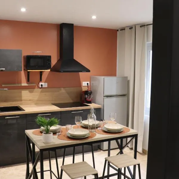 Superbes Appartements Modernes et Neufs – hotel w mieście Bagnols-sur-Cèze