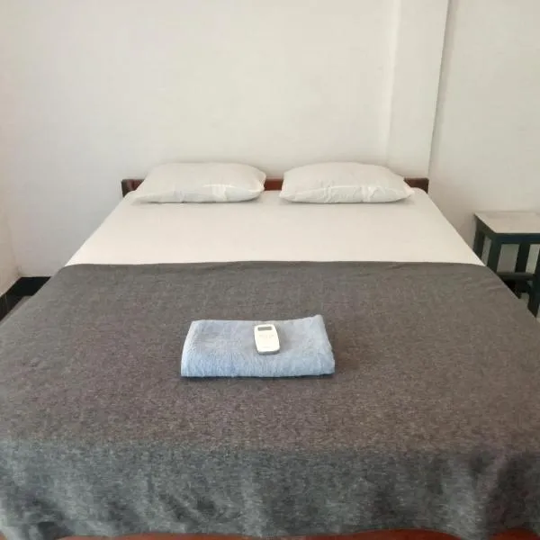 bulan homestay, hotel a Plambi