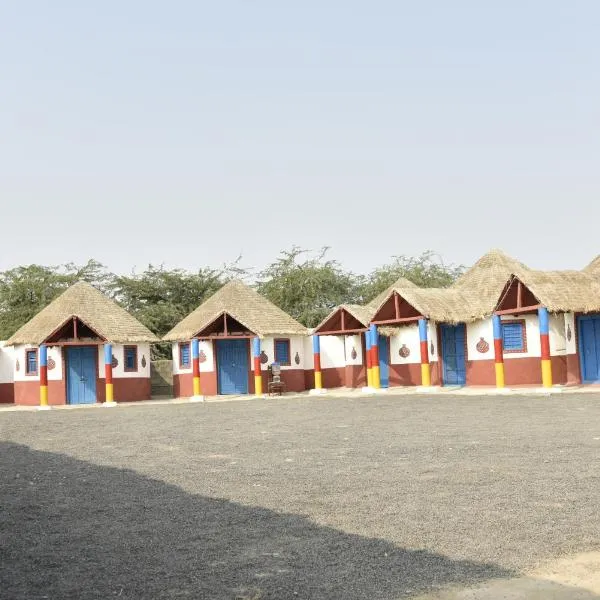 Rann Kutch Resort, hotel in Dhordo