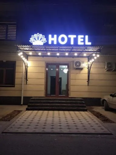 Lotus Hotel, hotel in Jizzax