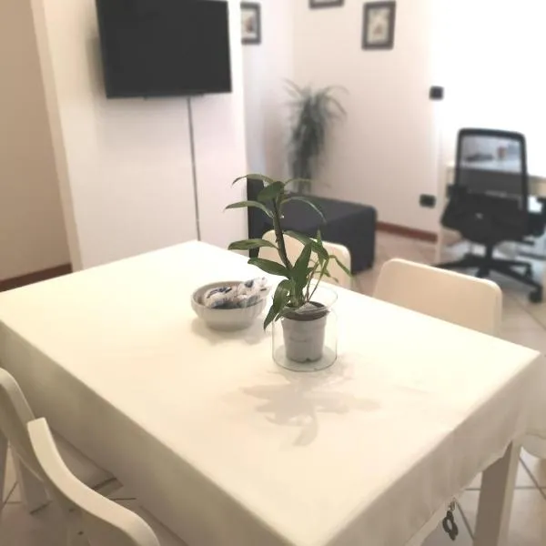 Holiday Apartment - Brescia centro - PARCHEGGIO PRIVATO, hotel v destinaci Brescia