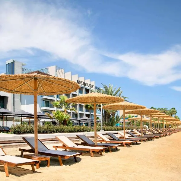 Mercure Larnaca Beach Resort, hotel v destinaci Larnaka