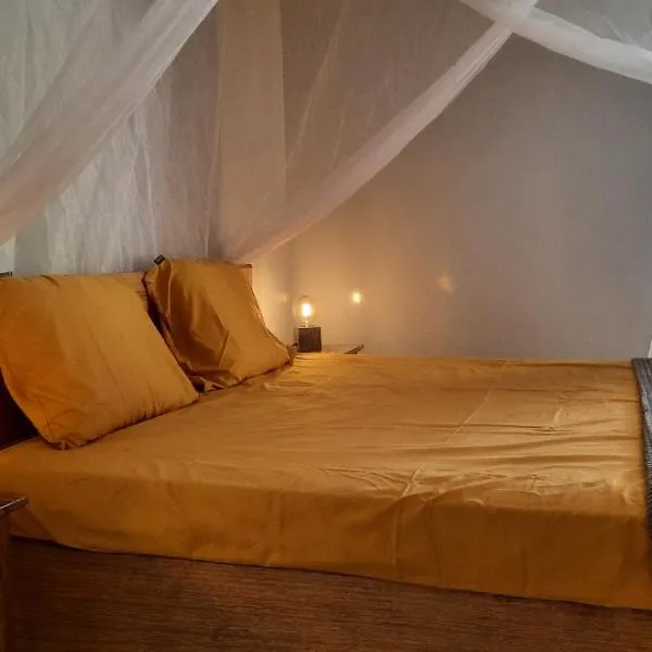Chez Nous Chez Vous، فندق في Toubakouta