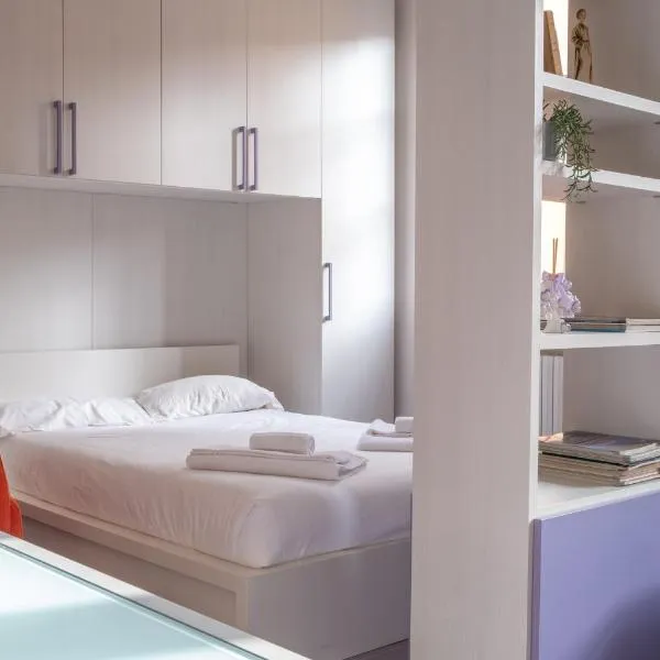 Casa Moro, monolocale moderno nel centro storico, hotel v destinaci Crema
