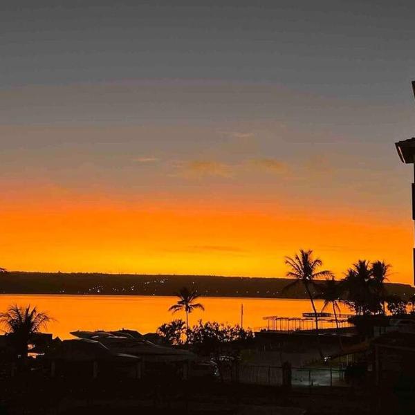 Flat luxuoso -Resort beira lago com a vista incrível