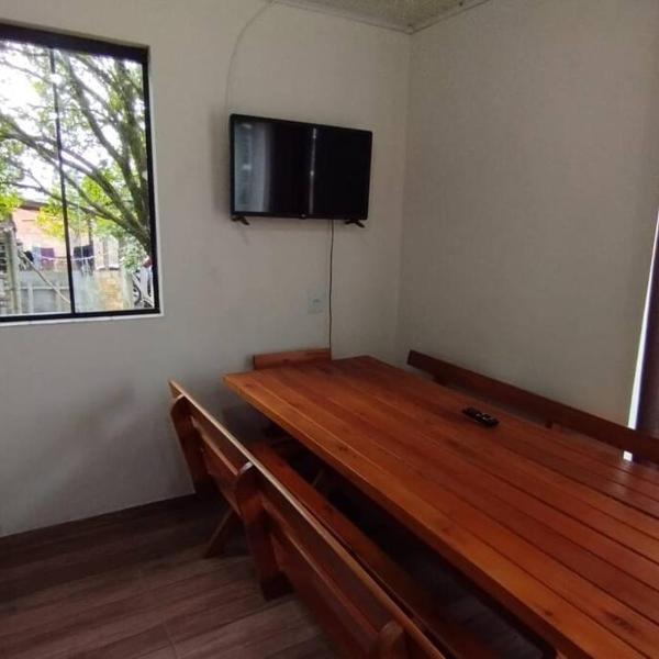 Edícula familiar - Ao lado BR277 - Foto 5