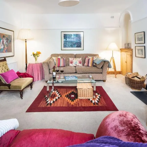 Awelfryn, hotel in New Quay