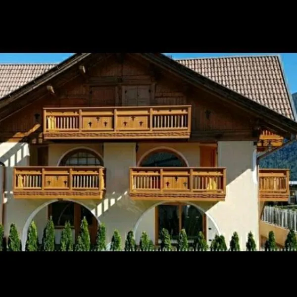 Baita Camoscio、ディマーロのホテル