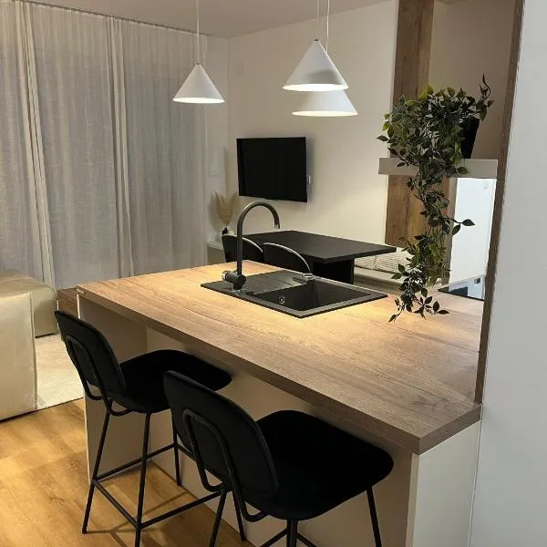 City Luxe Apartment, hotel Csáktornyán