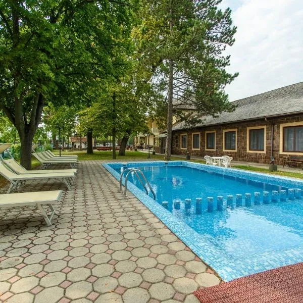 BL Garden Panzió, hotel v destinácii Balatonlelle