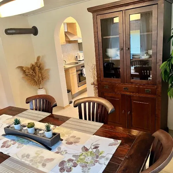 Ferien- und Monteurwohnung Waldnaab, hotel v destinaci Altenstadt an der Waldnaab