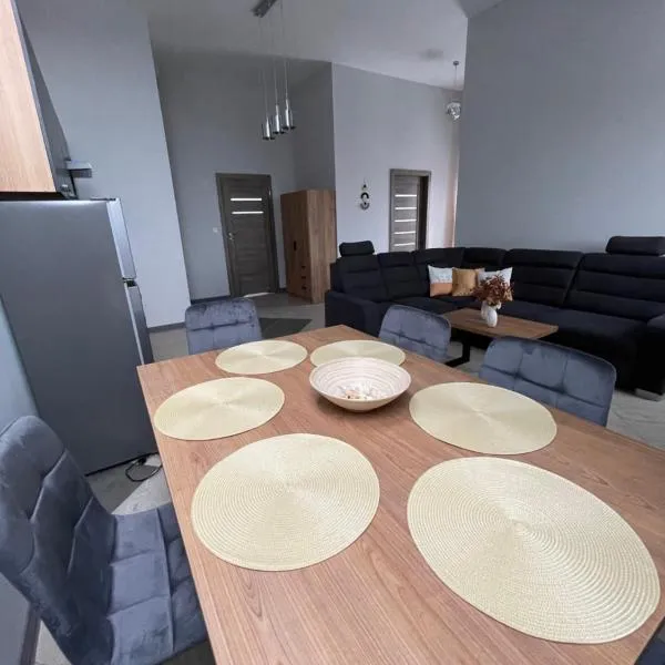Apartamenty Świerkowa #1, hotel v destinaci Ząbkowice Śląskie