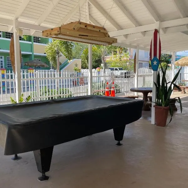 Cabanas Playa Santa/ Apto. A/ Swimming Pool/ Pool Table/ WIFI/ 3 min Beaches, hotel in Guanica