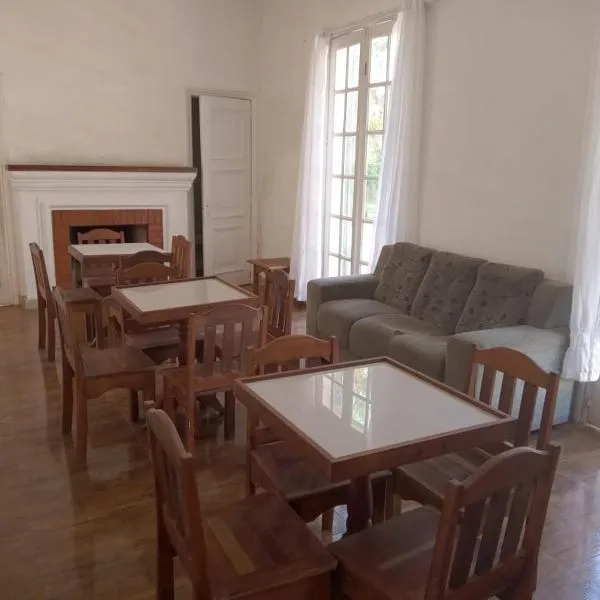 Pousada Inaya, hotel v destinaci Petrópolis