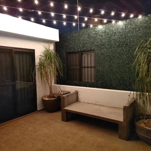 Depa independiente con Terraza Super ubicado ., hotel in Ciudad Madero