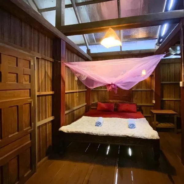 Backpacker Hostel and Jungle Trekking, hotel v destinaci Phumĭ Katiĕng