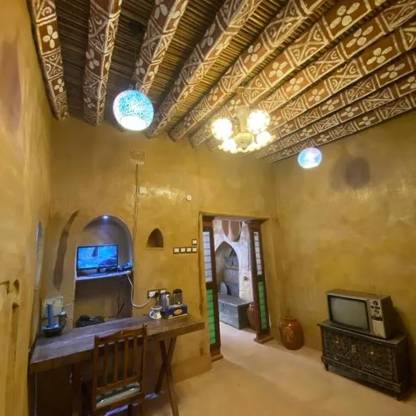 بيت النحوي التراثي _ Bait Al Nahwai, hotel v destinaci Al Hamra
