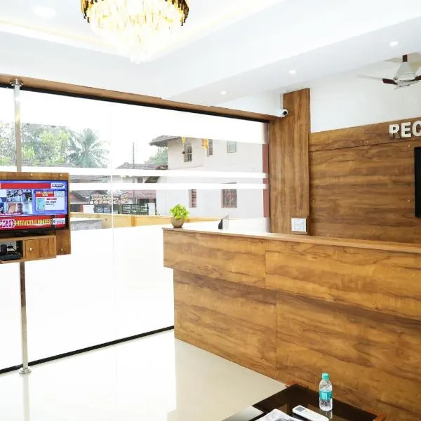 Shree Swarna Comforts, hotel v destinaci Udupi