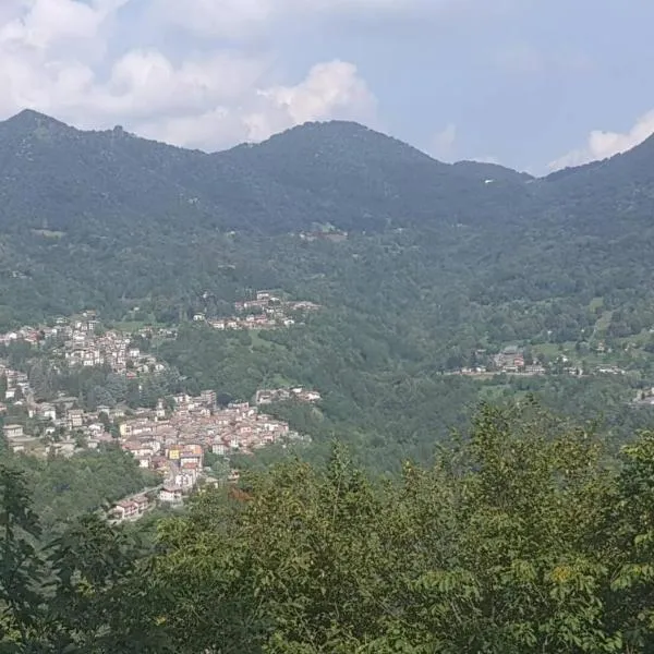 Stephanie Residence - in the heart of Alps above Varenna, Lake Como, ξενοδοχείο σε Esino Lario