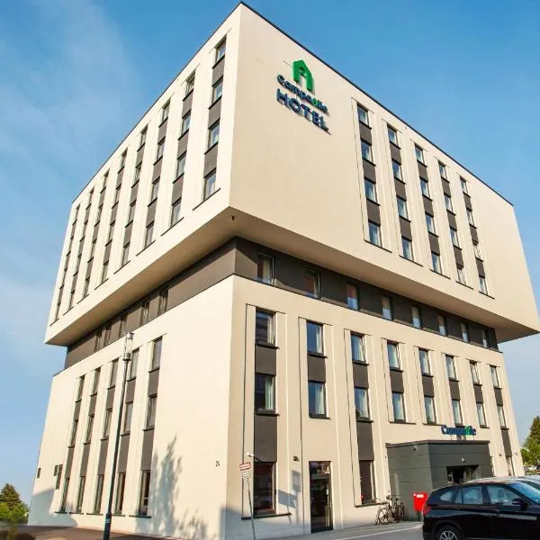 Campanile Duisburg City: Duisburg şehrinde bir otel