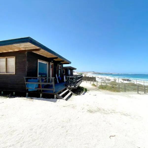 Punta de Choros Lodge, hotel en Chañaral de Aceituna