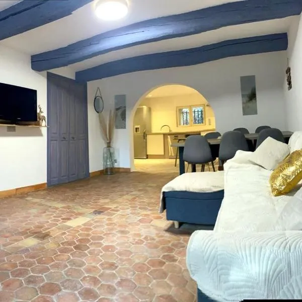 Écologique dans Bastide de charme XIXe 94m2 proche Orange Avignon, hôtel à Orange